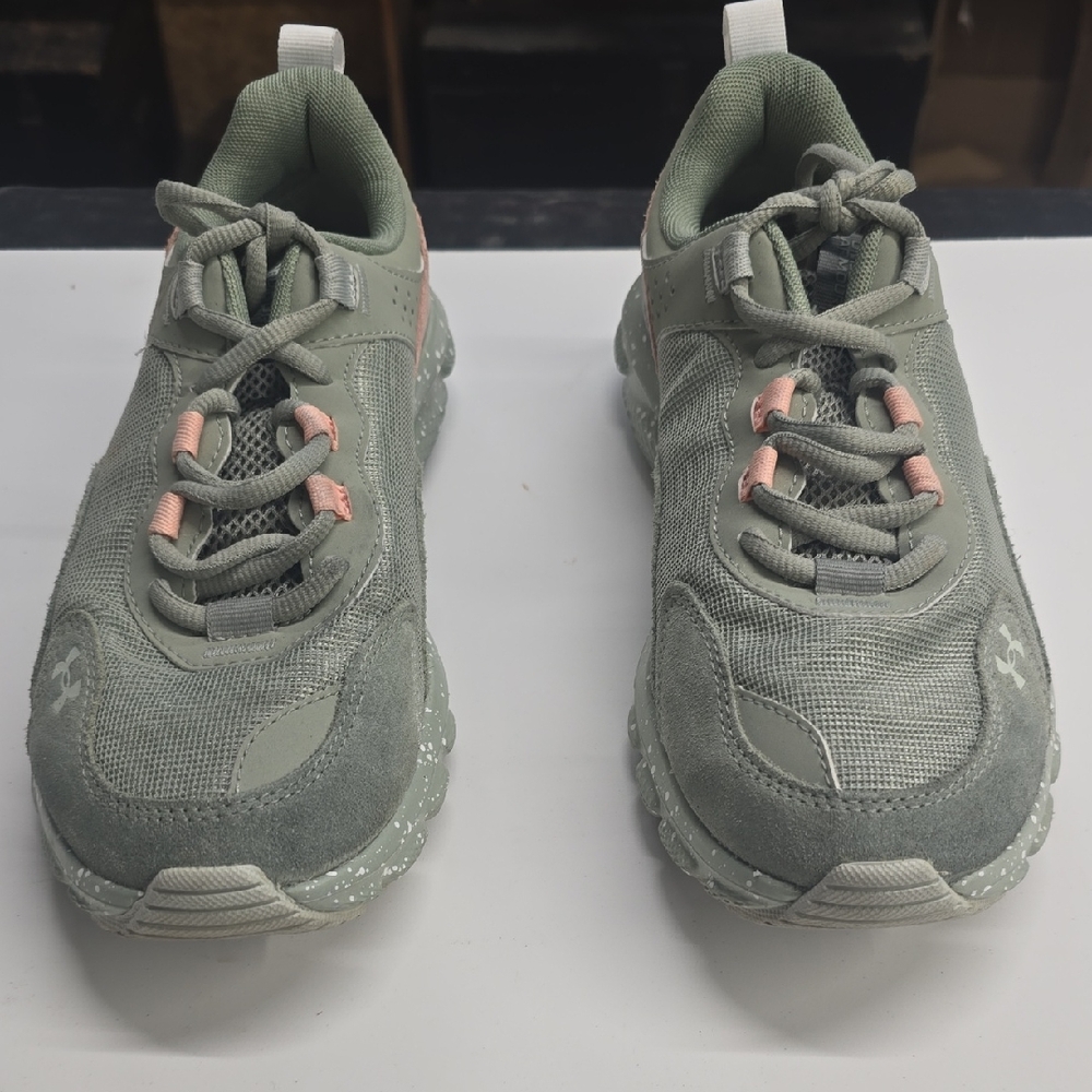 Under Armour Sneakers in Green and Pink
